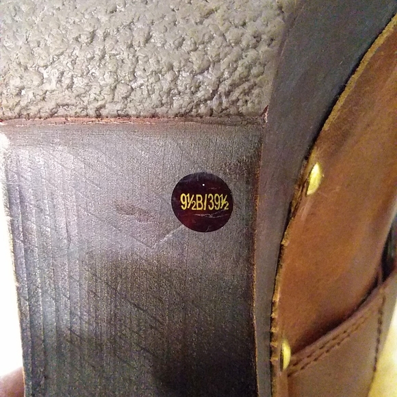 Vince Camuto Women's Shoes Leather Tan Embellish Studded Mules Clogs Sz 9.5B - Picture 6 of 7